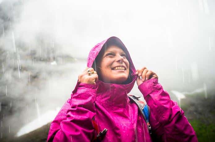 ノースフェイスのゴアテックス選！雨風防ぐ最強ウェア！