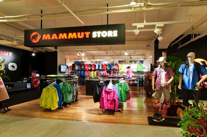 登山ブランドのマムートショップ
