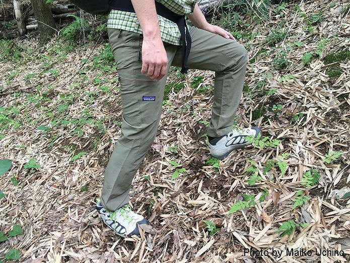 登山　歩き方　歩幅　大きい