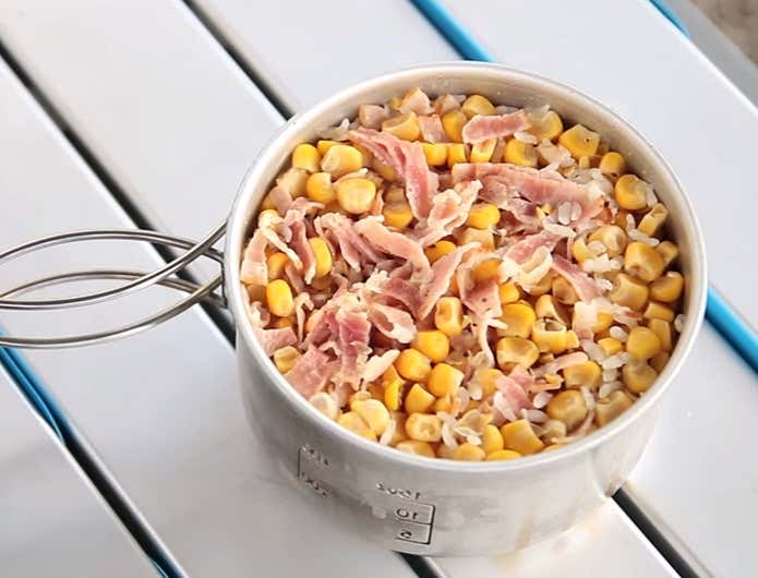 ストームクッカーでコーンご飯