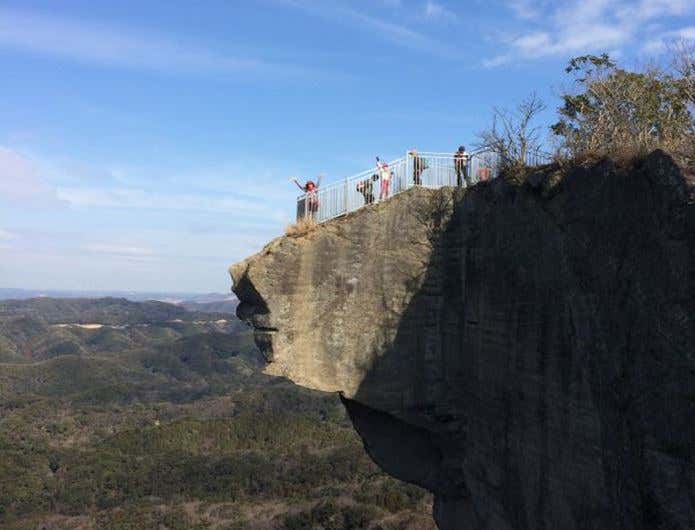 鋸山の地獄のぞき