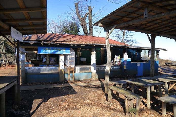 かげ信小屋の外観