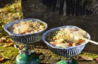 アルミ容器に入った直火鍋焼きうどん