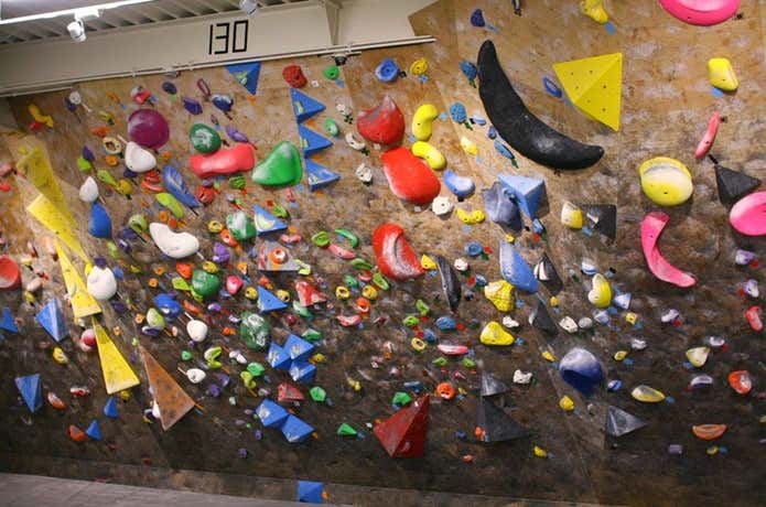 横浜ボルダリングジムに行こう