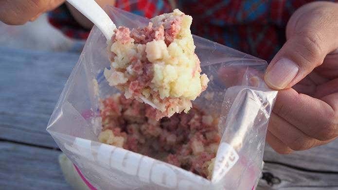 じゃがりこ×コーンビーフ