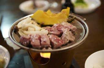 赤岳鉱泉の肉料理