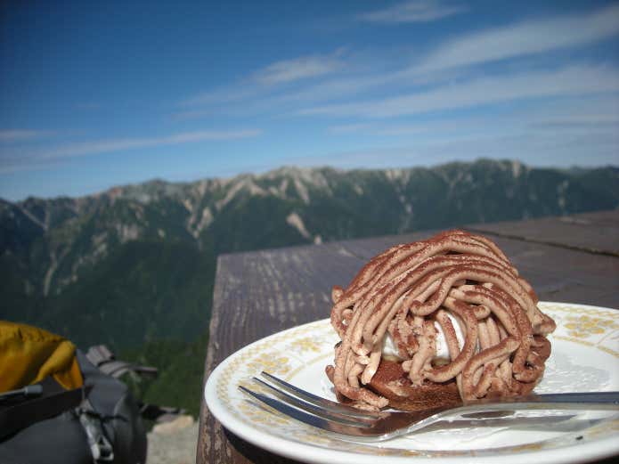 燕山荘のケーキが有名