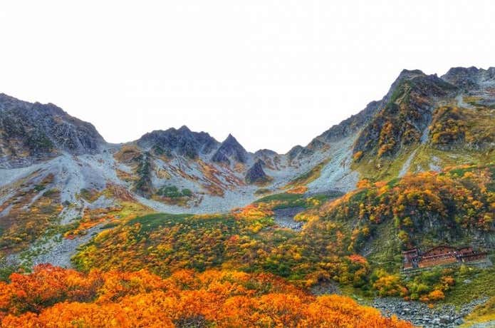 秋の涸沢小屋
