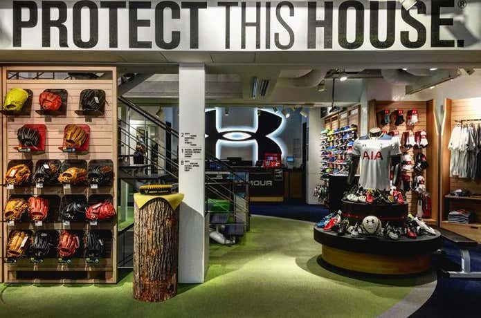 アンダーアーマーの店舗、種類があります