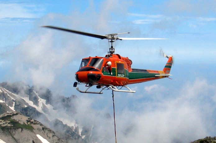 救助のヘリコプター