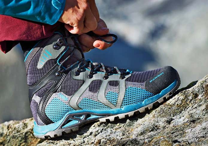 マムートの登山靴