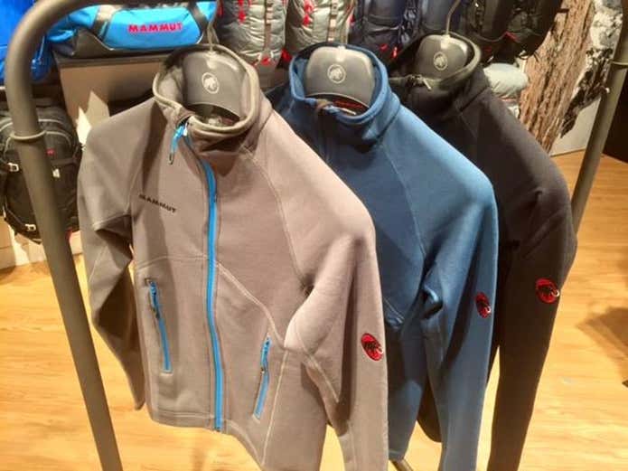 マムートのフリース