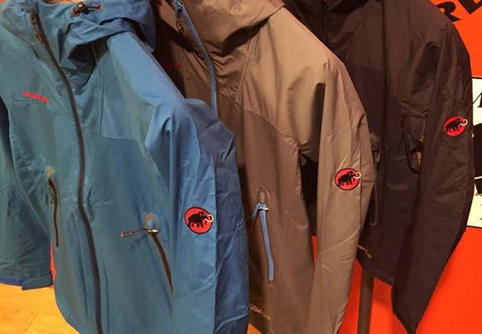 マムートのウェア