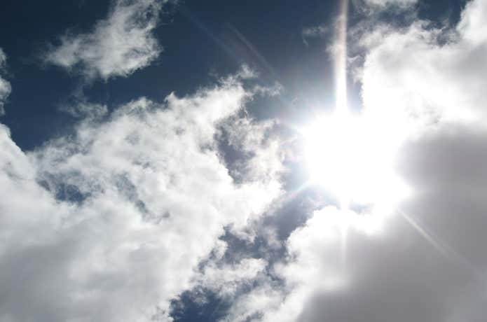 太陽の画像