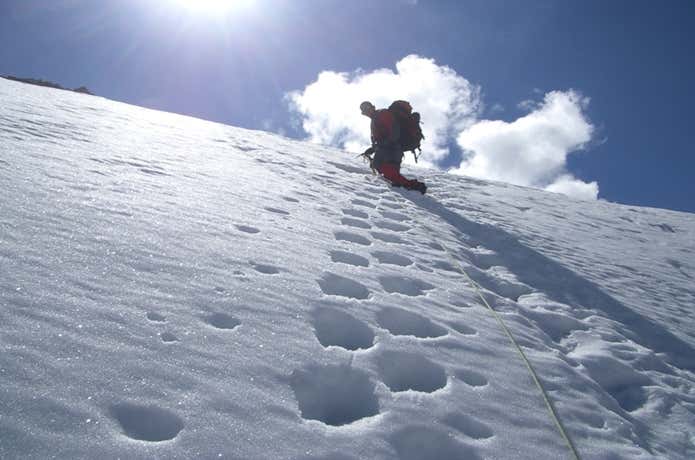 冬にマッターホルンに登る人