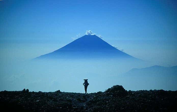 間ノ岳から見た富士山