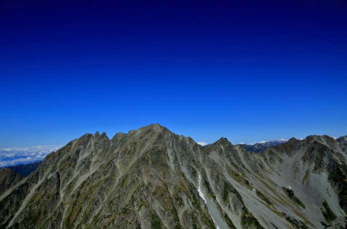 奥穂高岳｜威風堂々とそびえる、北アルプス最高峰へ。上高地と新穂高 