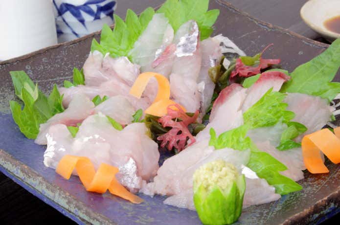 屋久島で食べられるトビウオの刺身の画像