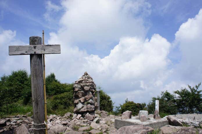 地蔵岳山頂の画像