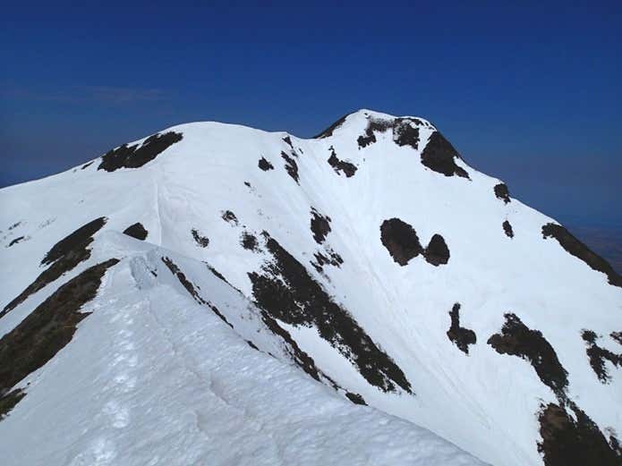 根北峠から見る斜里岳ピーク