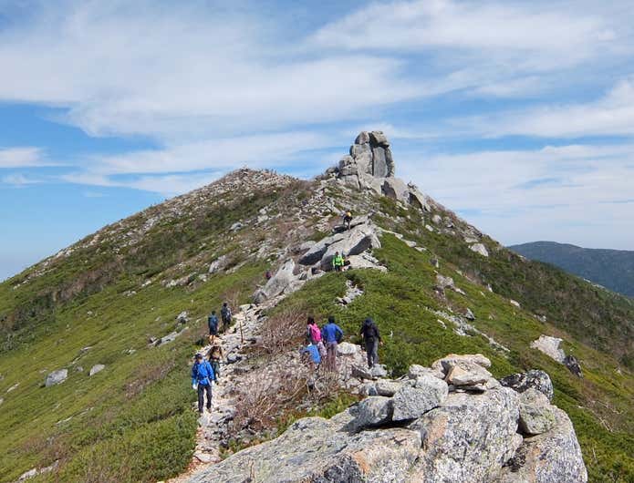 瑞牆山から金峰山登山コース中