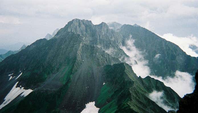 北穂高岳と南岳を結ぶ大キレット