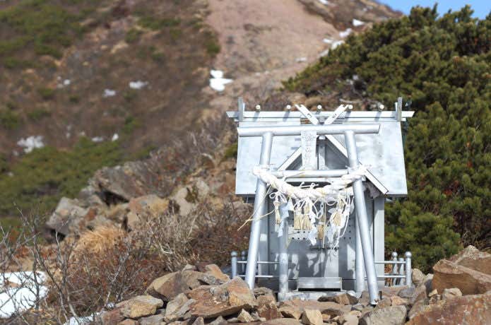 斜里岳登山道にある神社