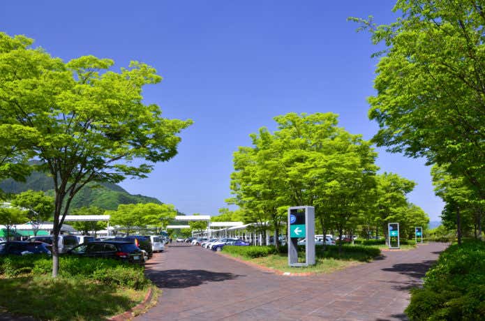 談合坂サービスエリア駐車場