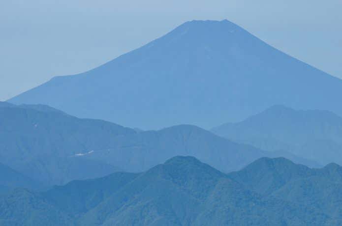 生藤山から望む富士山の画像