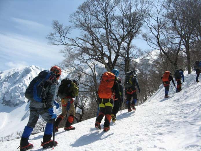 好日山荘の雪山登山講習会