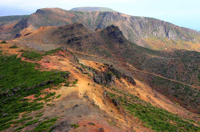 安達太良山から見た鉄山
