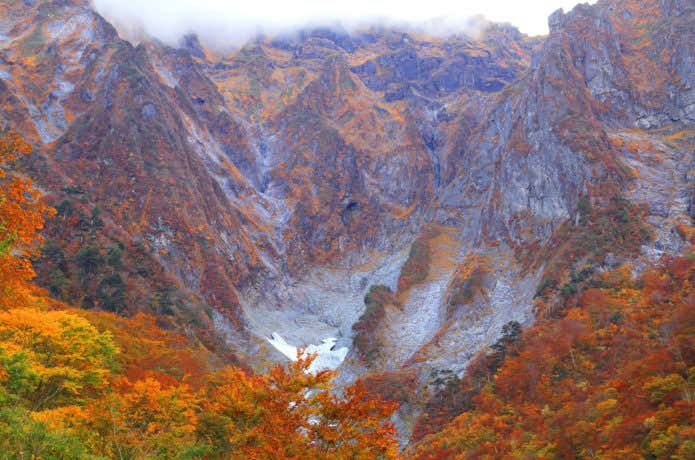 秋の谷川岳一ノ倉沢