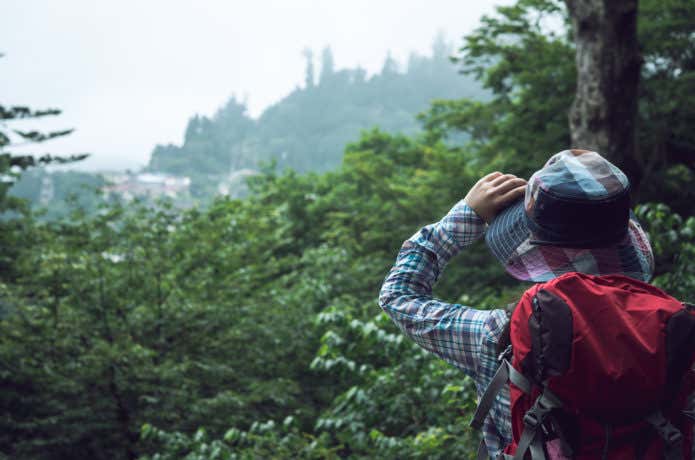登山をしている人