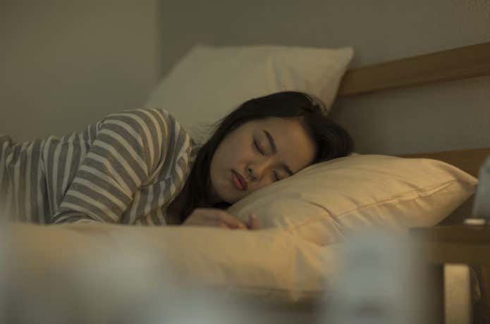 高山病予防にぐっすり睡眠をとる人