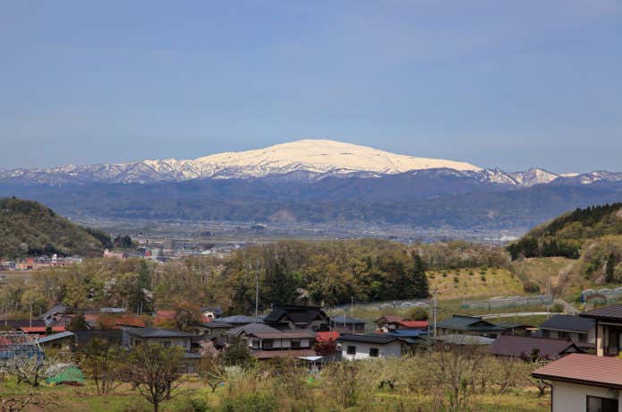 月山