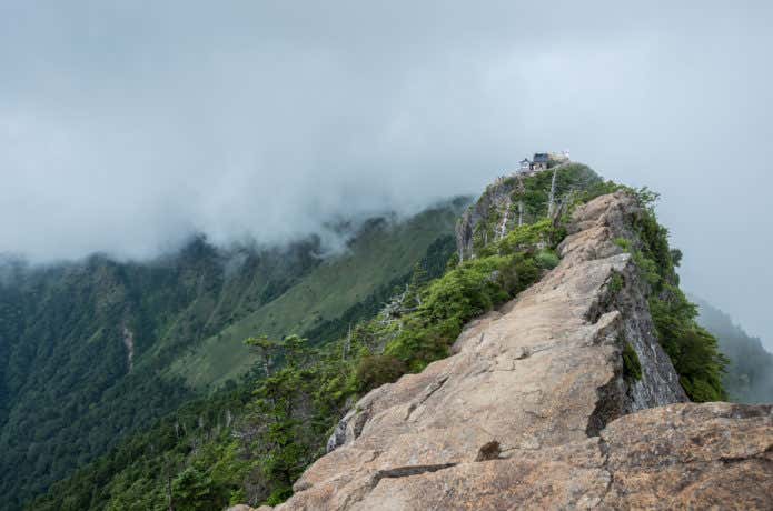 天狗岳から見た弥山