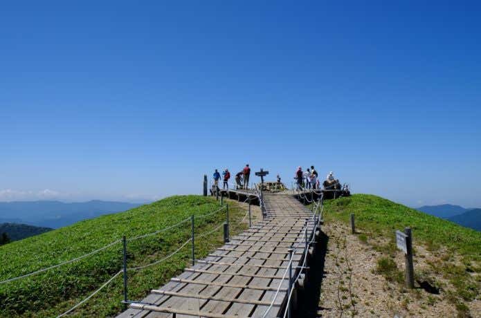 剣山山頂周辺