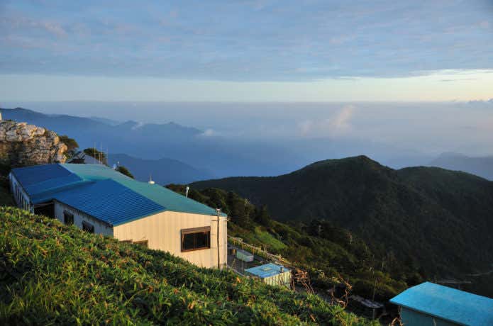 剣山山頂ヒュッテ