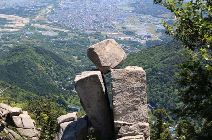地蔵岩