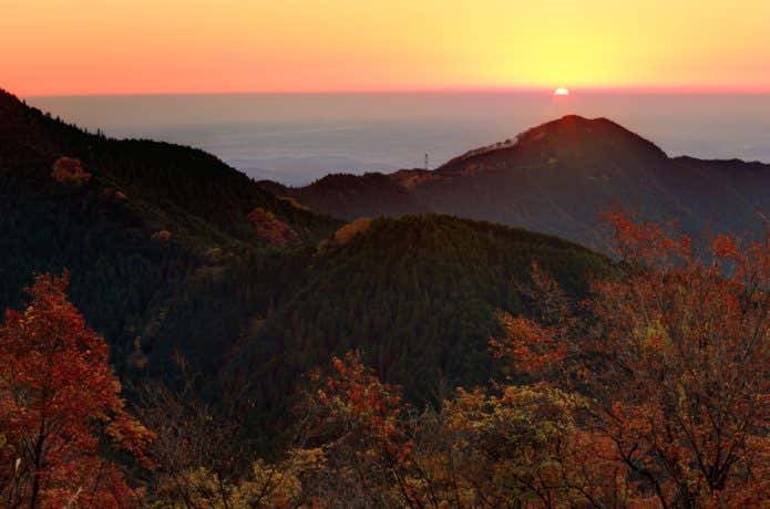 御岳山・日の出山の日の出