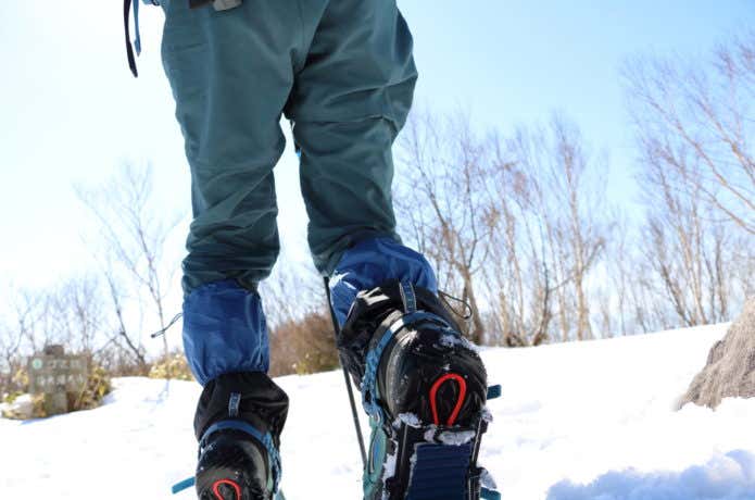 登山スパッツを履いて登山