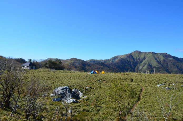 白髪山避難小屋