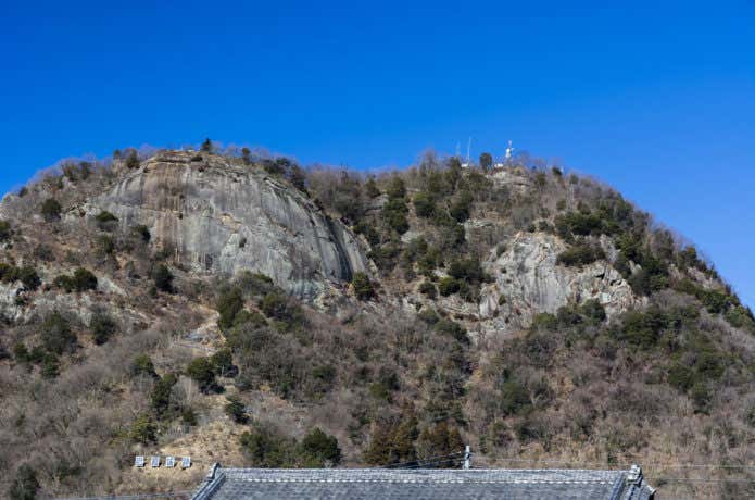 岩殿山