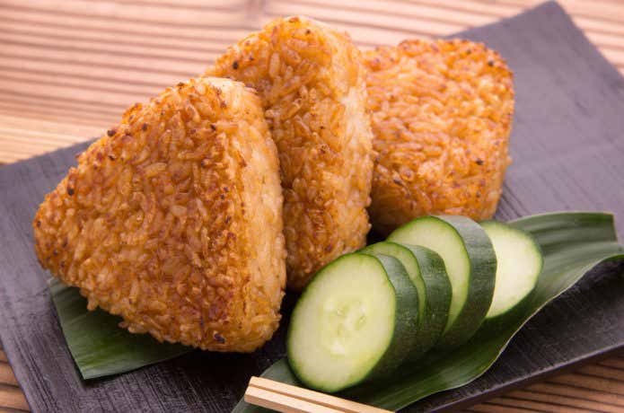 トーチバーナーで焼いた焼きおにぎり