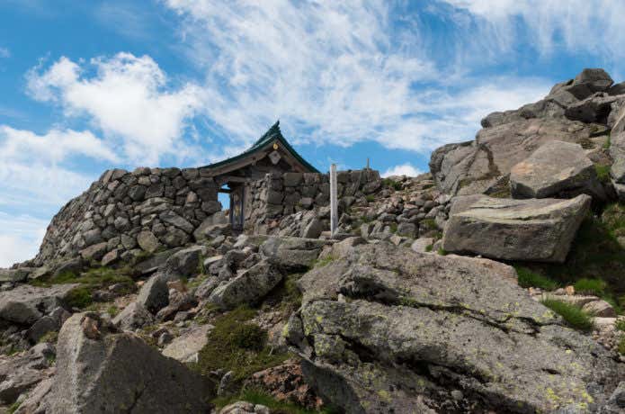 白山比咩神社の奥宮