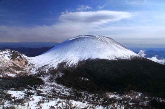 冬の浅間山雪景色