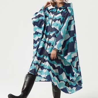 カラフルな色味が可愛いレインウェア