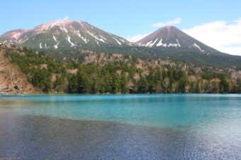 阿寒岳（雌阿寒岳）