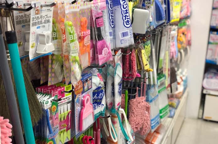 100円均一ショップ