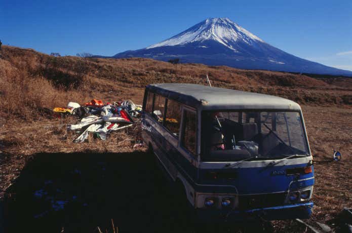 富士山のゴミ不法投棄(世界遺産富士山)